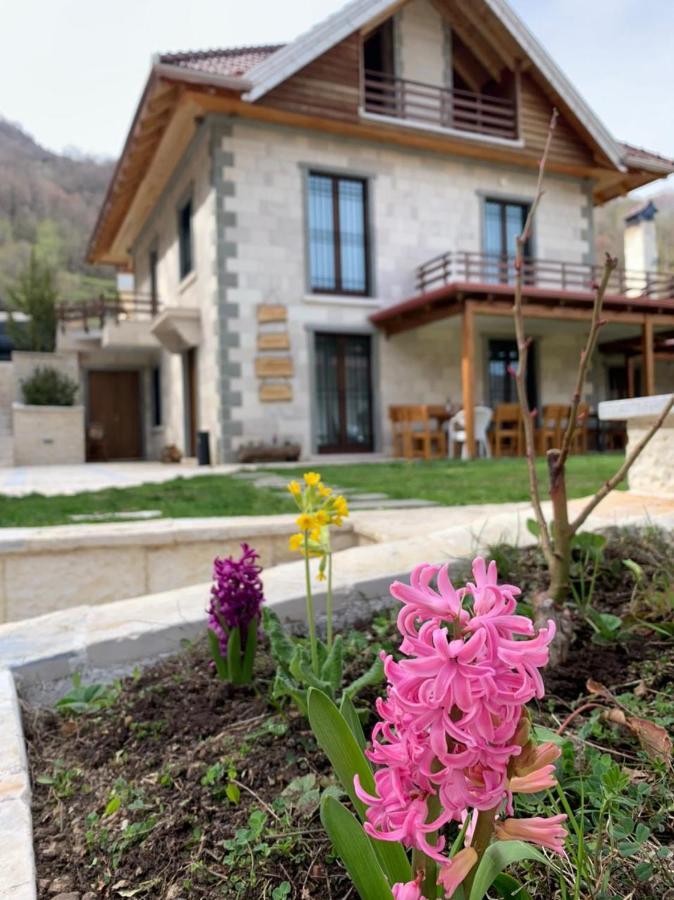 Joen Village Librazhet Exterior foto
