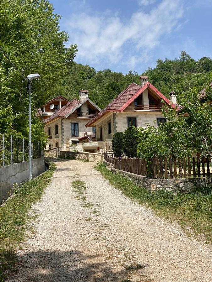 Joen Village Librazhet Exterior foto